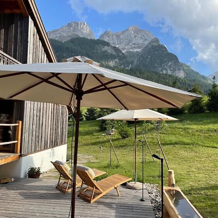 Alpen Charme - Chalet D'Hotes Et Spa Gsteig Exterior photo