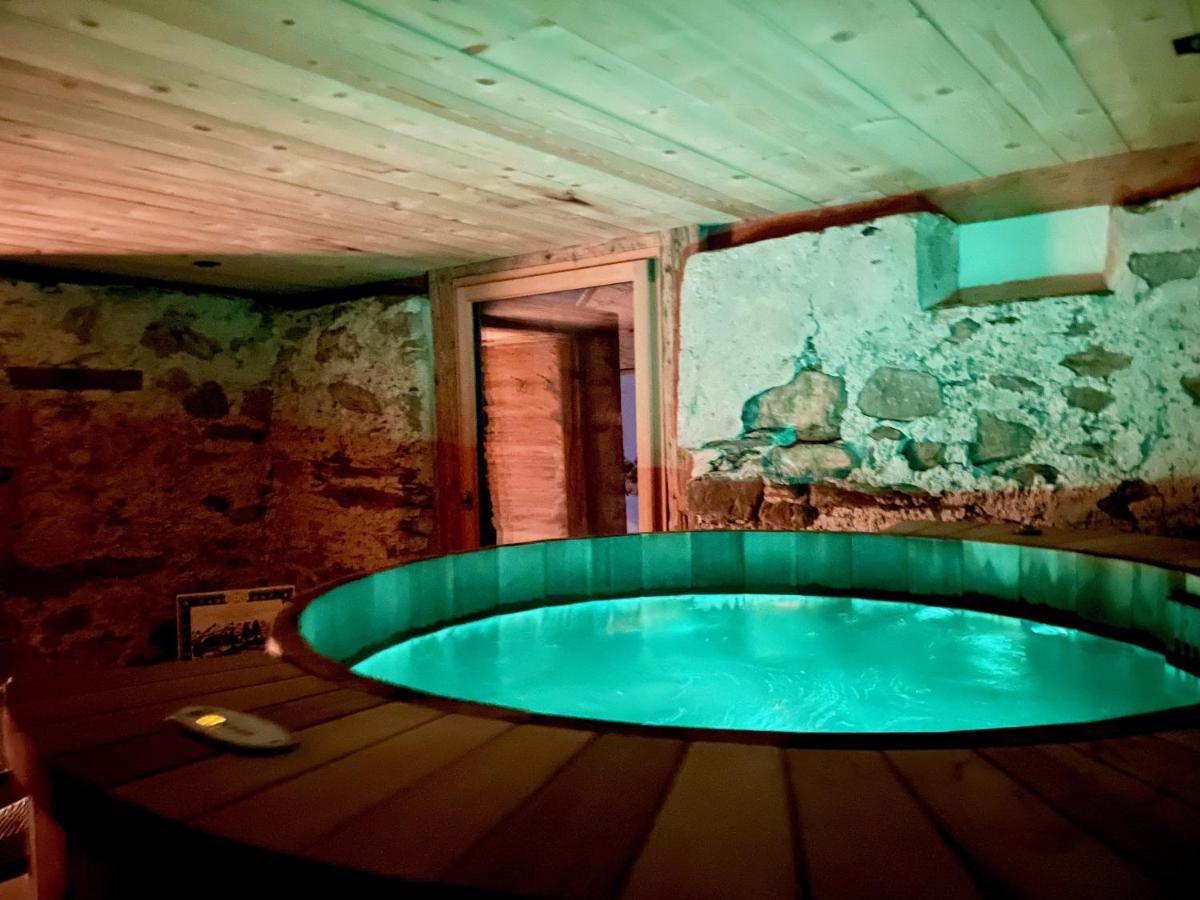 Alpen Charme - Chalet D'Hotes Et Spa Gsteig Exterior photo