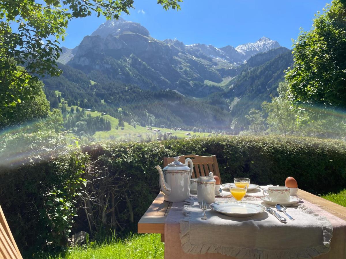 Alpen Charme - Chalet D'Hotes Et Spa Gsteig Exterior photo