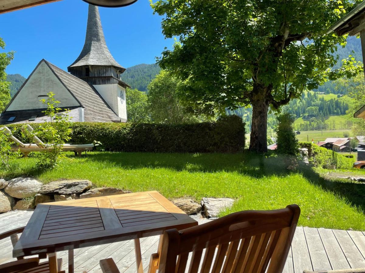 Alpen Charme - Chalet D'Hotes Et Spa Gsteig Exterior photo