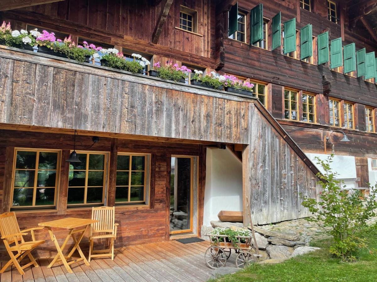 Alpen Charme - Chalet D'Hotes Et Spa Gsteig Exterior photo