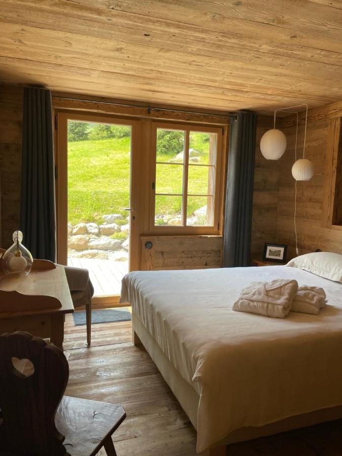Alpen Charme - Chalet D'Hotes Et Spa Gsteig Exterior photo