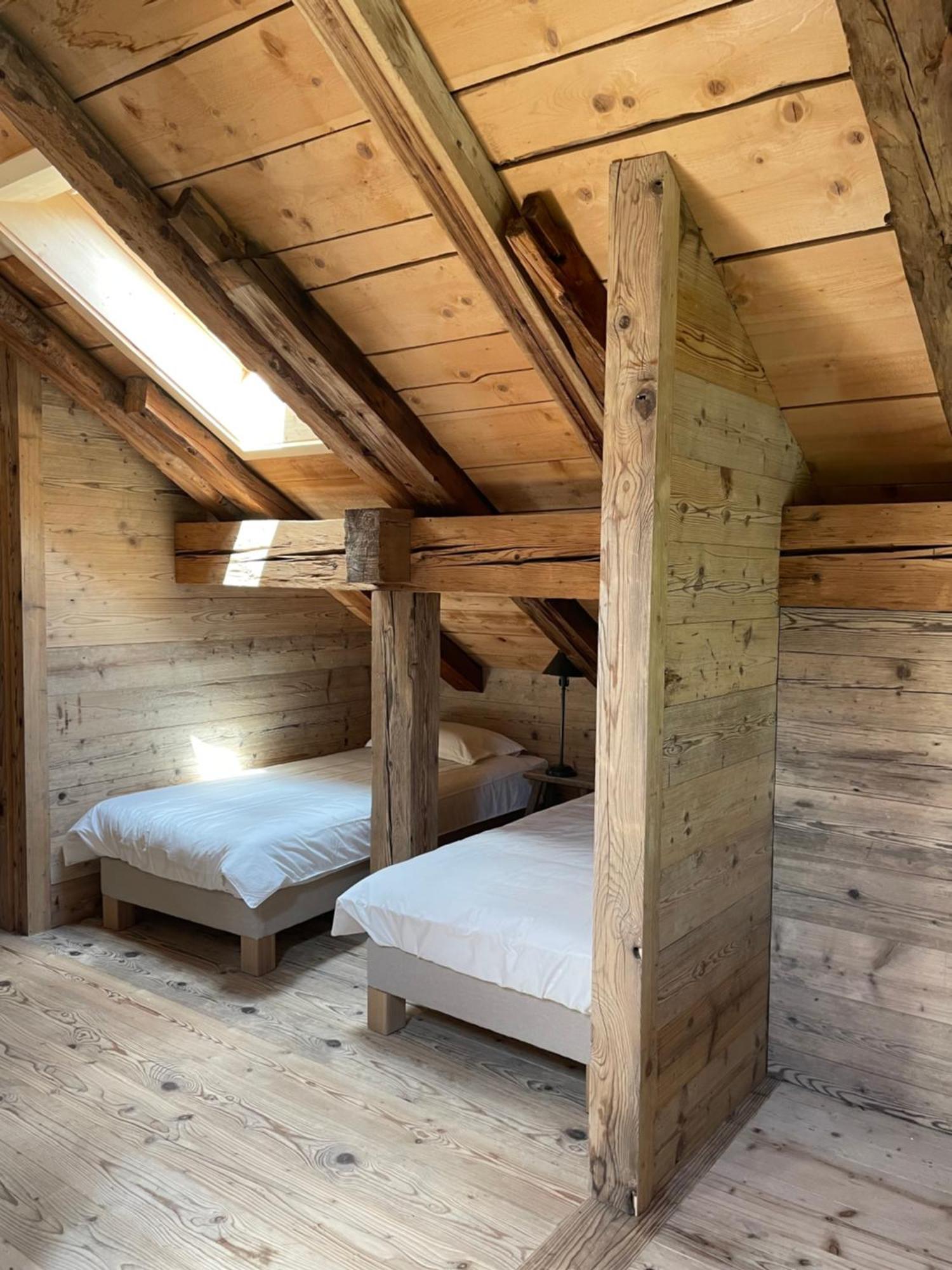 Alpen Charme - Chalet D'Hotes Et Spa Gsteig Room photo
